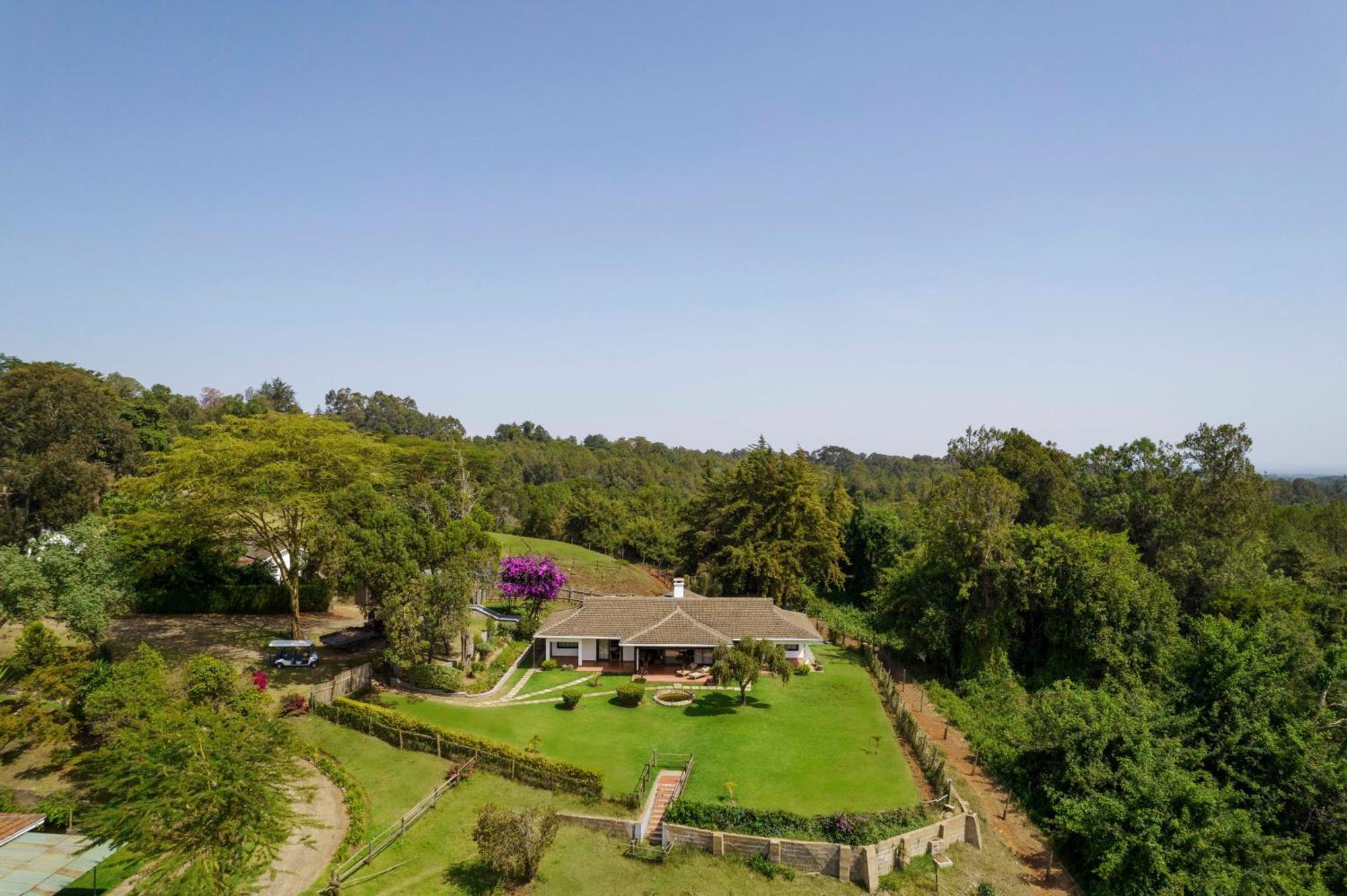 Hotel Fairmont Mount Kenya Safari Club Nanyuki Exterior foto