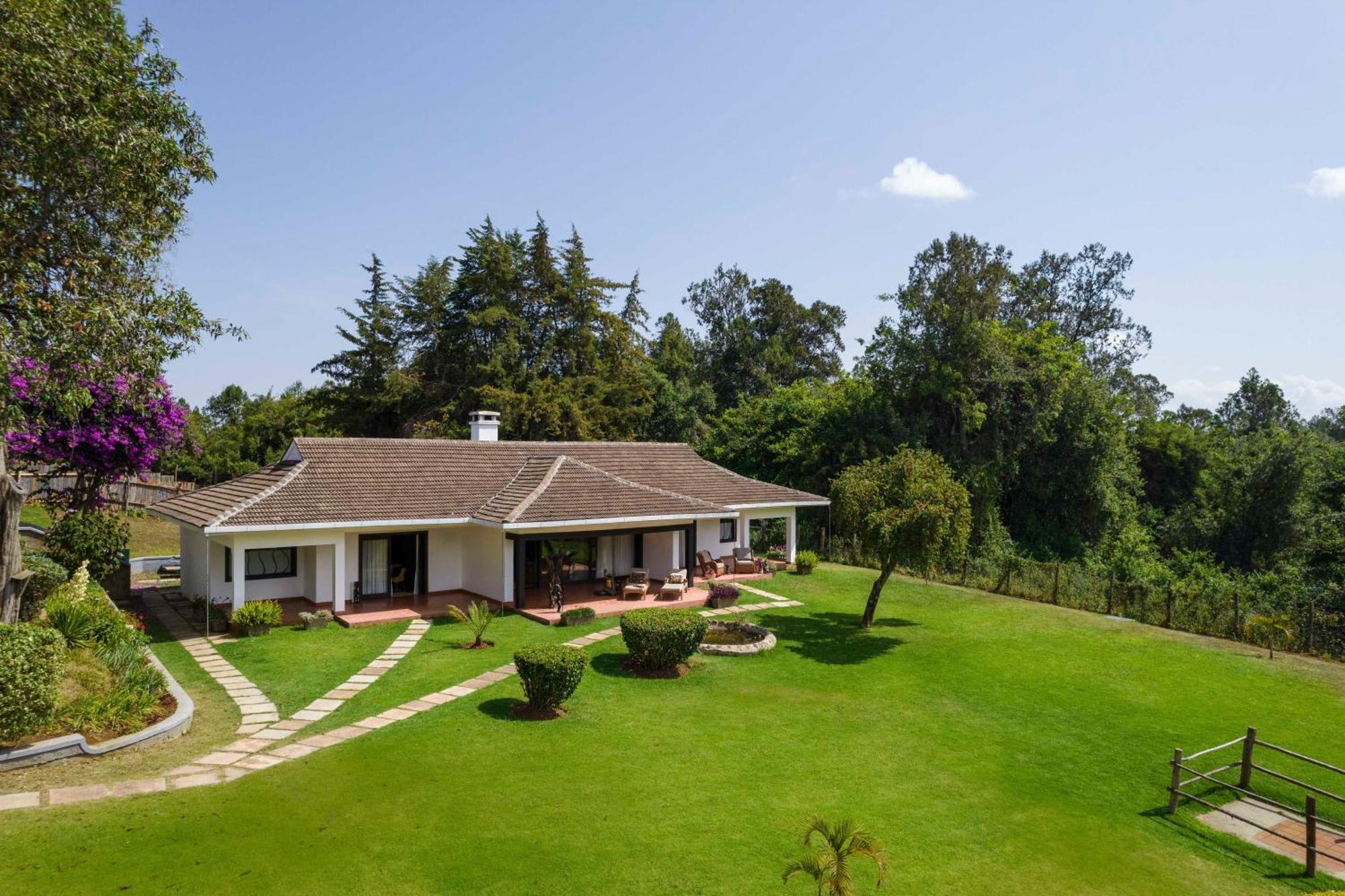 Hotel Fairmont Mount Kenya Safari Club Nanyuki Exterior foto